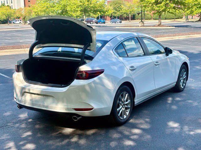 Used 2026 MAZDA MAZDA3 s FWD image 17