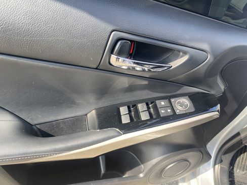 Used 2015 Lexus IS 250 w/ Navigation System Package RWD image 11