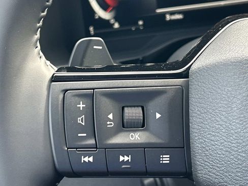 New 2026 Nissan Pathfinder Platinum AWD/4WD image 27