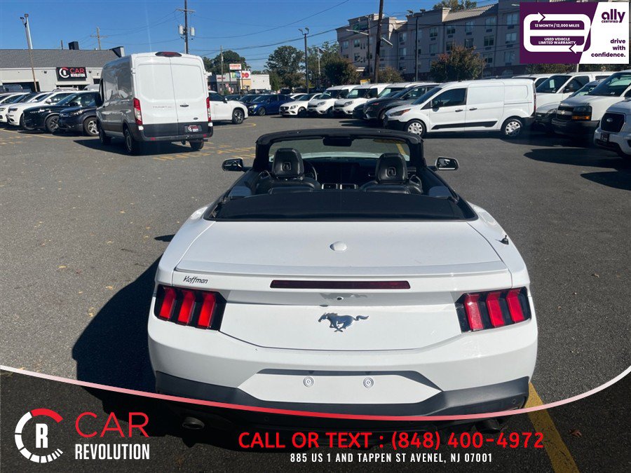 Used 2025 Ford Mustang Premium RWD image 13