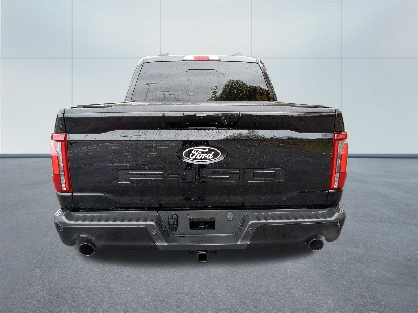 Used 2025 Ford F150 Lariat w/ Equipment Group 502A High AWD/4WD image 4