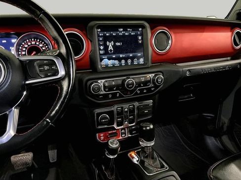 Used 2021 Jeep Wrangler Unlimited Rubicon AWD/4WD image 6