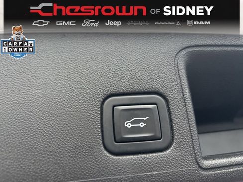 Used 2023 GMC Terrain SLT image 31