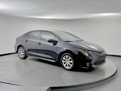 Used 2022 Toyota Corolla LE FWD image 11