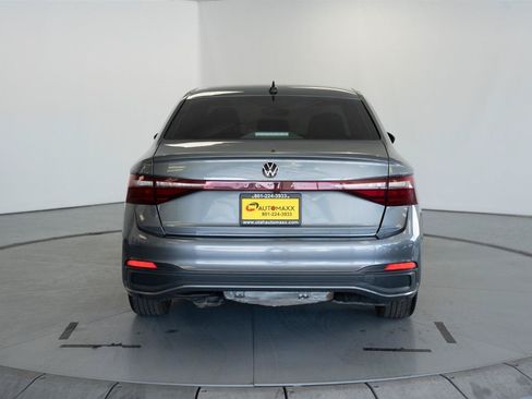 Used 2025 Volkswagen Jetta Sport FWD image 6