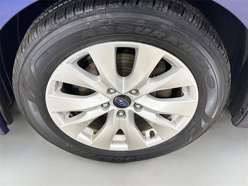 Used 2017 Subaru Legacy 2.5i Premium image 30