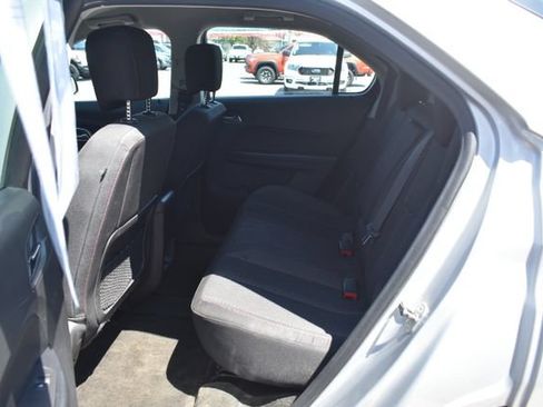 Used 2017 Chevrolet Equinox LS FWD image 29