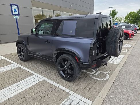 Used 2022 Land Rover Defender 90 V8 AWD/4WD image 7