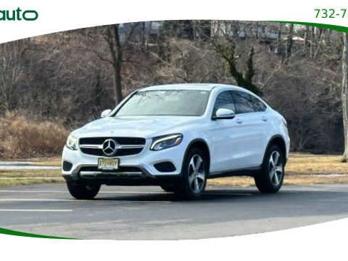 Used 2018 Mercedes-Benz GLC 300 4MATIC Coupe image 1