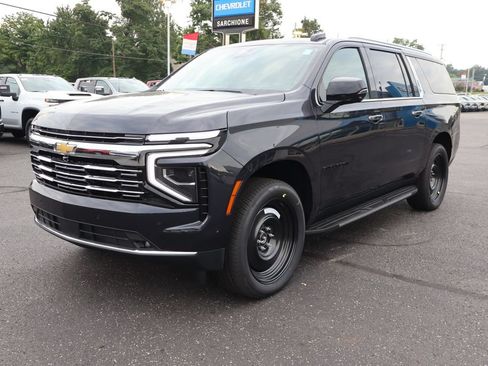 New 2026 Chevrolet Suburban Premier AWD/4WD image 36