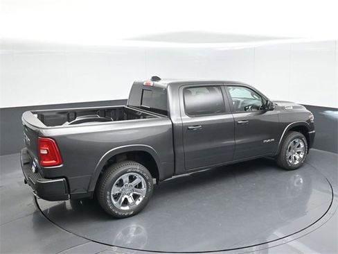 New 2026 RAM 1500 4x4 Crew Cab image 37