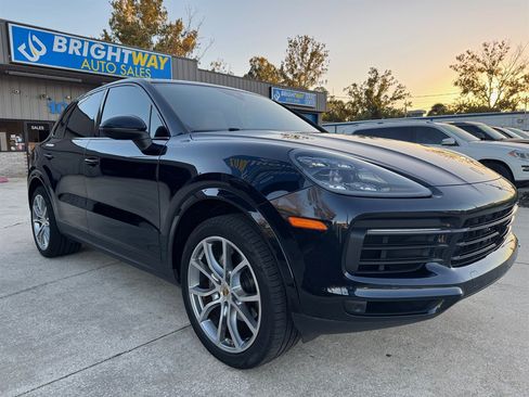 Used 2019 Porsche Cayenne AWD/4WD image 3