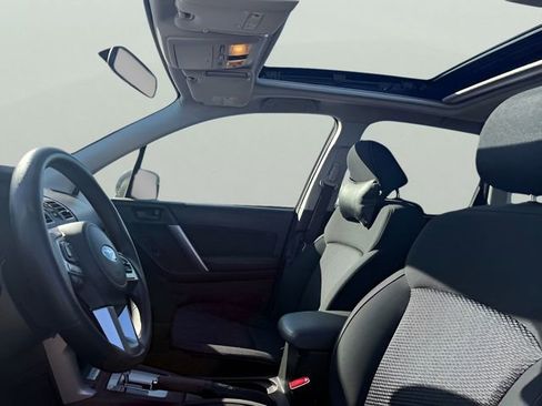 Used 2018 Subaru Forester 2.5i Premium w/ All-Weather Package image 14