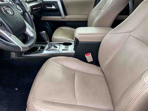 Used 2018 Toyota 4Runner Limited image 13