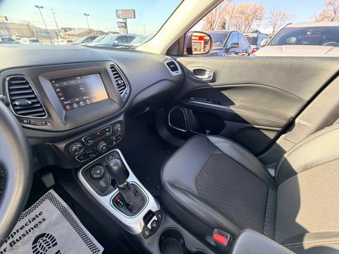 Used 2020 Jeep Compass Latitude image 19