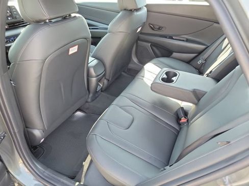 New 2026 Hyundai Elantra SEL Sport FWD image 26