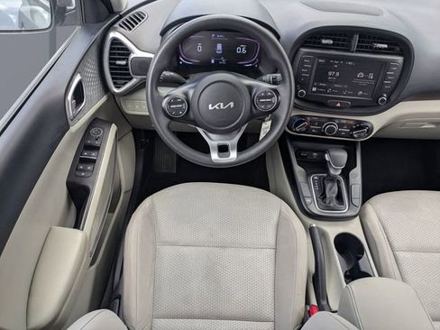 Used 2023 Kia Soul LX w/ Option Group 015 FWD image 15