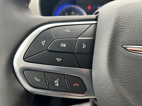 New 2026 Chrysler Pacifica Pinnacle image 13