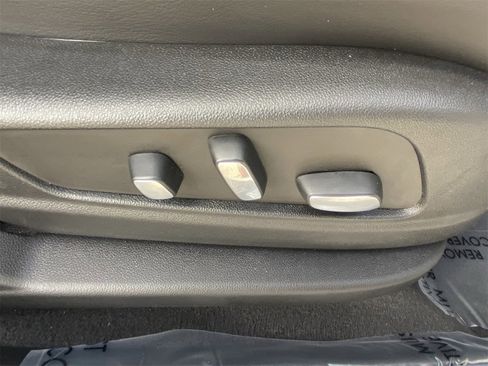 Certified 2022 Cadillac XT5 Premium Luxury w/ LPO, Floor Liner Package image 13