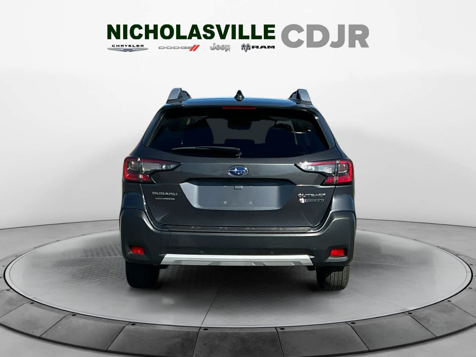 Used 2023 Subaru Outback Touring XT AWD/4WD image 4