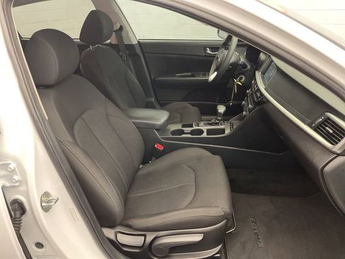 Used 2020 Kia Optima LX image 25