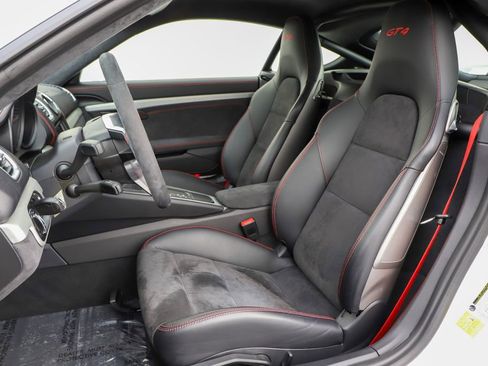Used 2016 Porsche Cayman GT4 image 19