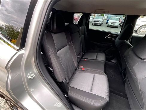 Used 2022 Mitsubishi Outlander ES AWD/4WD image 26
