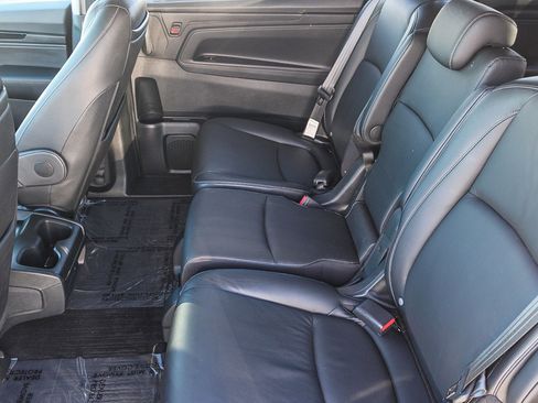 Used 2023 Honda Odyssey Touring image 19