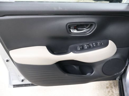 New 2026 Honda HR-V LX image 12