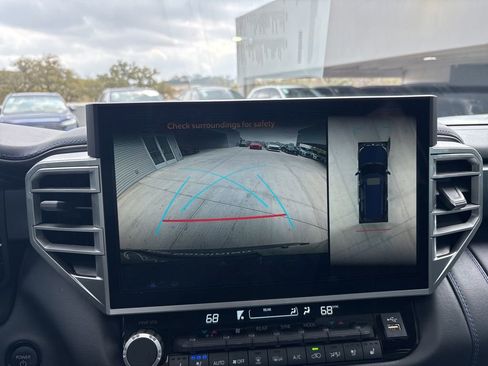 Used 2025 Toyota Sequoia Platinum image 25