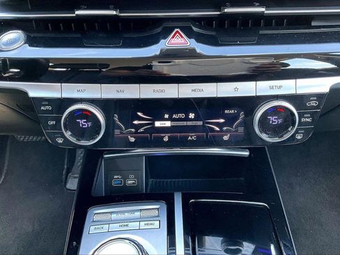 Used 2023 Genesis G80 2.5T image 19