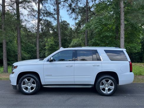 Used 2020 Chevrolet Tahoe Premier AWD/4WD image 5