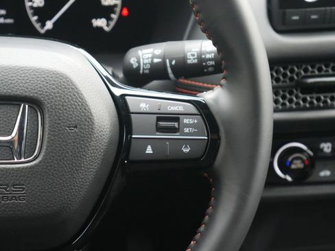 Used 2025 Honda HR-V Sport image 17