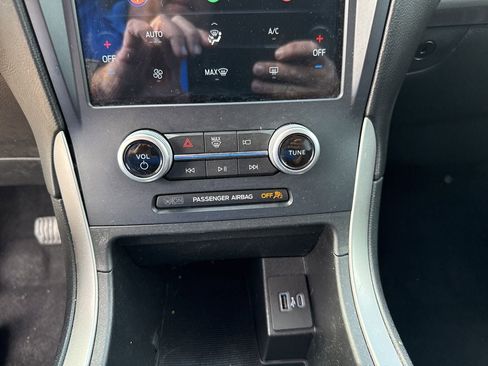 Used 2022 Ford Edge SE image 24