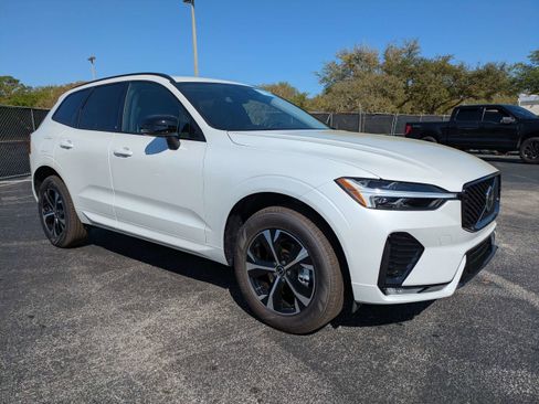 New 2026 Volvo XC60 B5 Core image 2