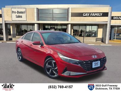 Used 2021 Hyundai Elantra SEL w/ Convenience + Premium Package