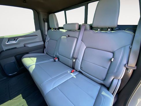 Used 2024 GMC Sierra 1500 SLT image 24