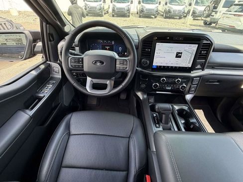 Used 2025 Ford F150 Lariat AWD/4WD image 23