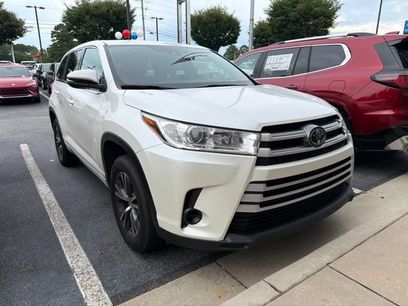 Used 2018 Toyota Highlander LE