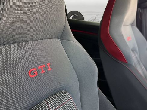 Used 2024 Volkswagen GTI SE FWD image 29
