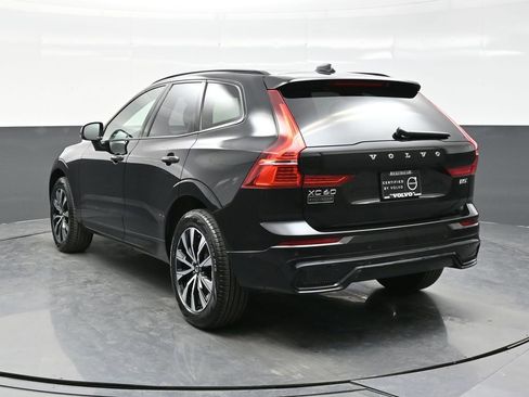 Used 2025 Volvo XC60 B5 Plus w/ Climate Package AWD/4WD image 5