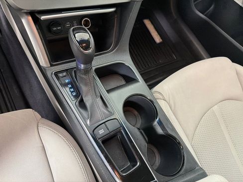 Used 2015 Hyundai Sonata SE FWD image 16