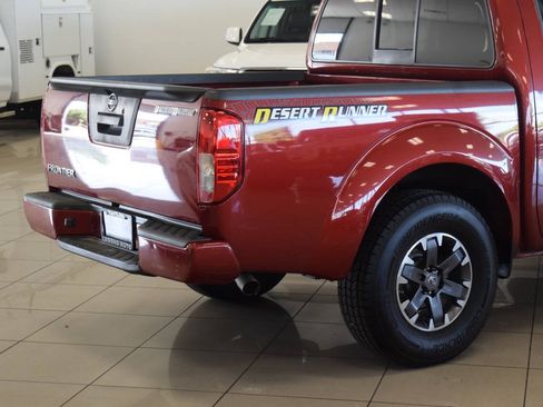 Used 2015 Nissan Frontier Desert Runner RWD image 38