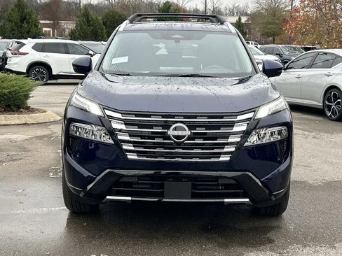 New 2026 Nissan Rogue Platinum w/ Platinum Premium Package AWD/4WD image 2