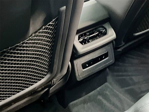 Used 2025 Audi S6 e-tron Premium Plus w/ Premium Plus image 23