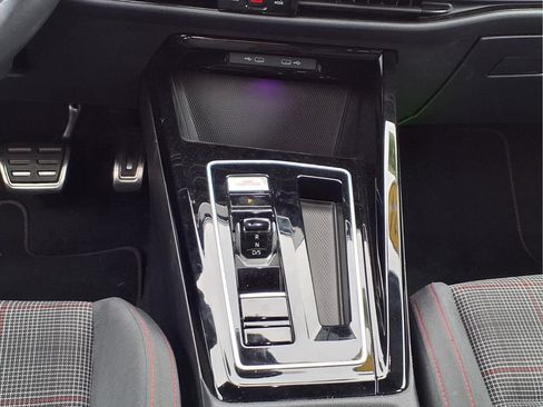 Certified 2024 Volkswagen GTI S FWD image 18