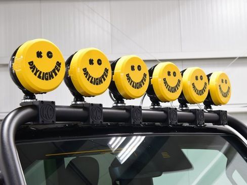 Used 2025 Jeep Wrangler Rubicon w/ Technology Group image 19