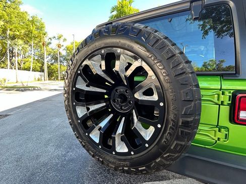 Used 2018 Jeep Wrangler Sport AWD/4WD image 35