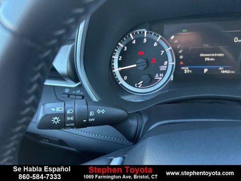 Used 2023 Toyota Highlander XLE image 18