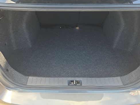 Used 2025 Nissan Versa SV FWD image 20